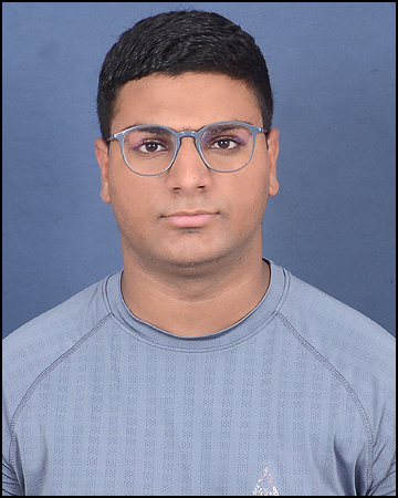 Passport size photo of Paras Sharma